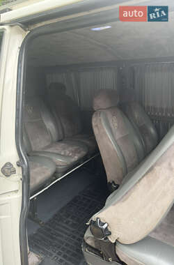 Минивэн Volkswagen Transporter 2005 в 