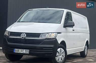 Грузовой фургон Volkswagen Transporter 2023 в 