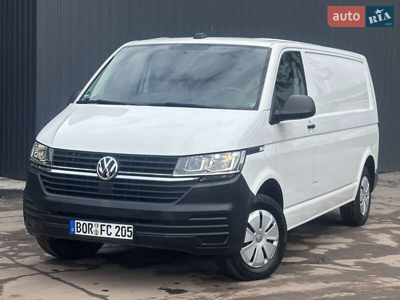 Грузовой фургон Volkswagen Transporter 2023 в 