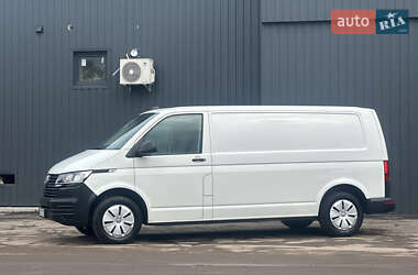 Грузовой фургон Volkswagen Transporter 2023 в 