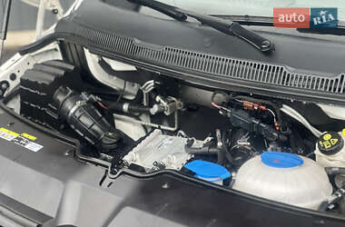 Грузовой фургон Volkswagen Transporter 2023 в 