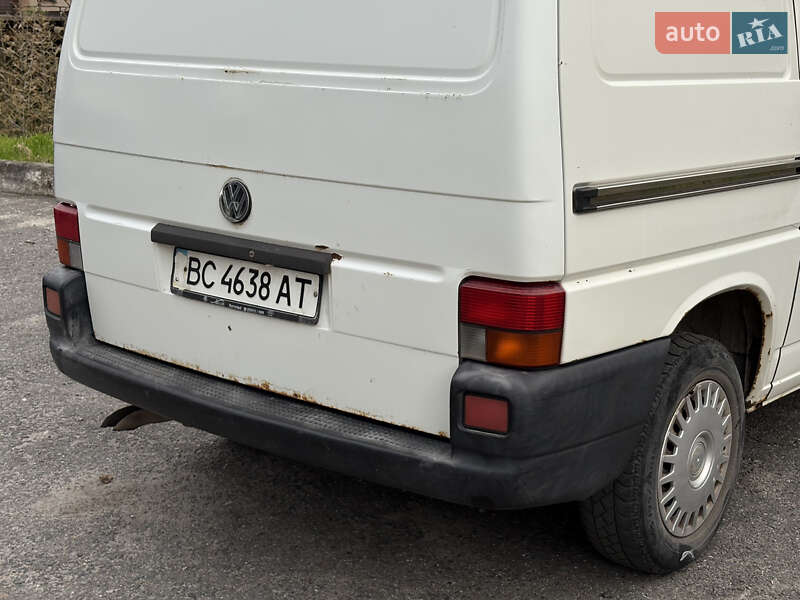 Минивэн Volkswagen Transporter 2001 в Буске
