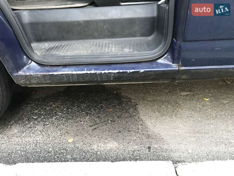 Минивэн Volkswagen Transporter 2002 в Киеве