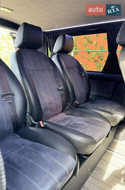 Минивэн Volkswagen Transporter 2017 в 