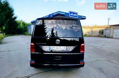 Минивэн Volkswagen Transporter 2019 в 