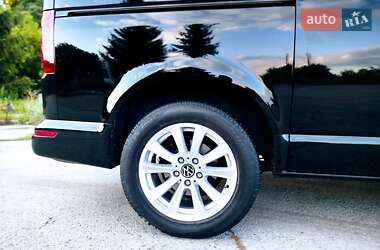 Минивэн Volkswagen Transporter 2019 в 