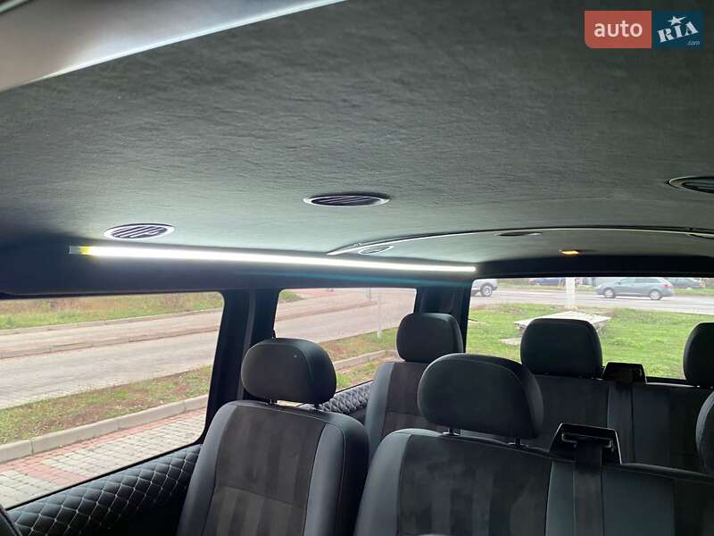 Минивэн Volkswagen Transporter 2015 в Ивано-Франковске
