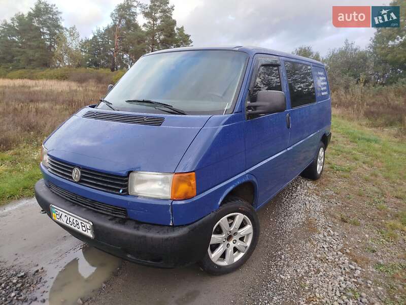 Минивэн Volkswagen Transporter 2002 в Сарнах