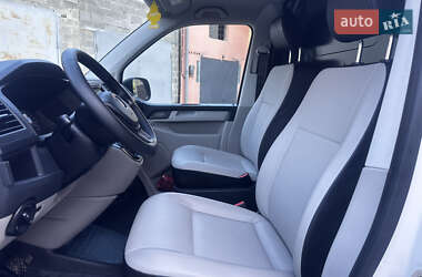 Грузовой фургон Volkswagen Transporter 2017 в 