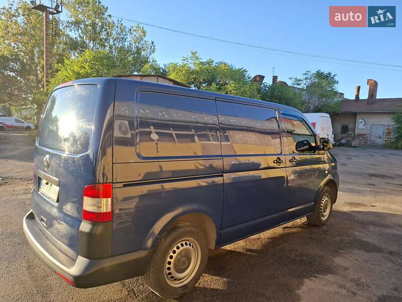 Грузовой фургон Volkswagen Transporter 2015 в Одессе