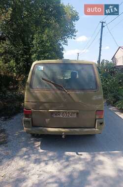 Минивэн Volkswagen Transporter 2001 в 
