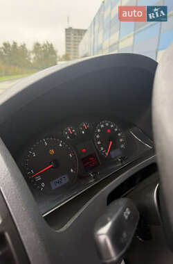 Минивэн Volkswagen Transporter 2006 в 