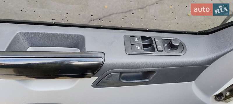 Грузопассажирский фургон Volkswagen Transporter 2013 в Херсоне фото 11 Грузопассажирский фургон Volkswagen Transporter 2013 в Херсоне