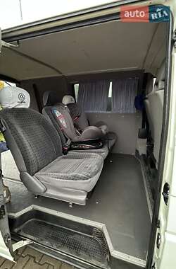 Вантажопасажирський фургон Volkswagen Transporter 1999 в 