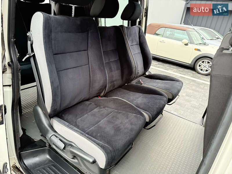 Мінівен Volkswagen Transporter 2008 в Рівному