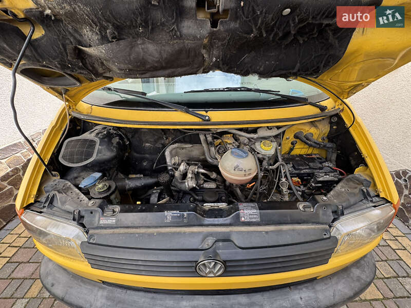 Минивэн Volkswagen Transporter 1999 в Самборе