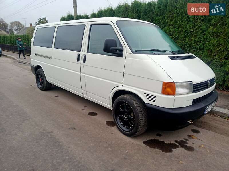 Мінівен Volkswagen Transporter 2002 в Рівному