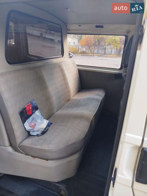 Грузопассажирский фургон Volkswagen Transporter 1999 в Днепре
