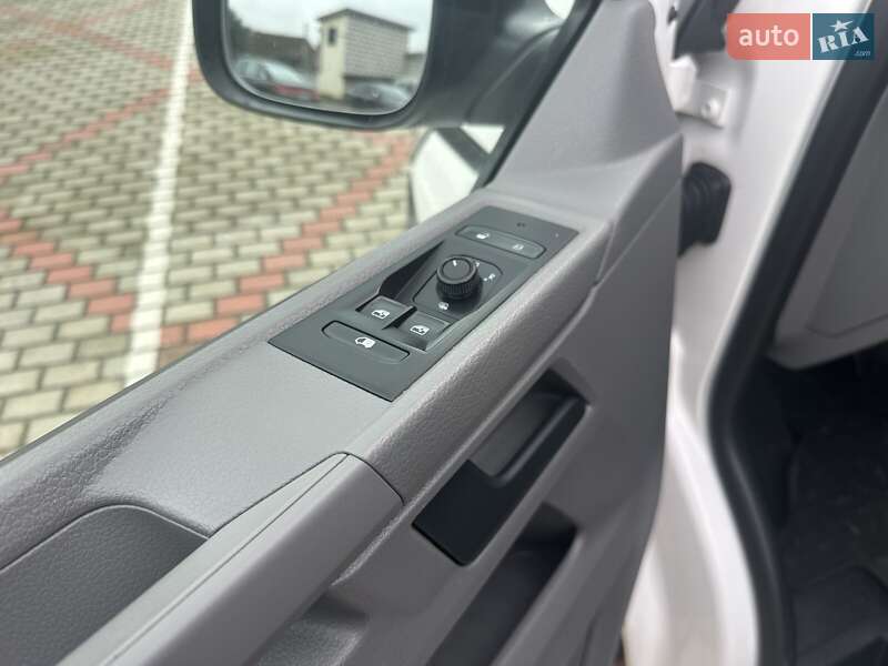 Вантажний фургон Volkswagen Transporter 2021 в Бердичеві