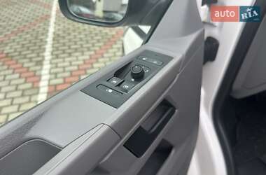 Грузовой фургон Volkswagen Transporter 2021 в 