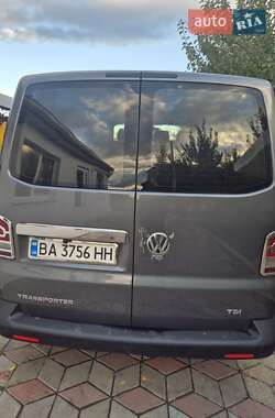 Вантажний фургон Volkswagen Transporter 2012 в 