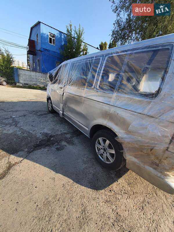 Минивэн Volkswagen Transporter 2010 в Киеве