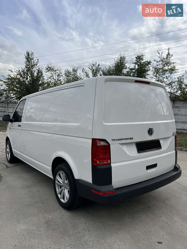 Грузовой фургон Volkswagen Transporter 2016 в Николаеве