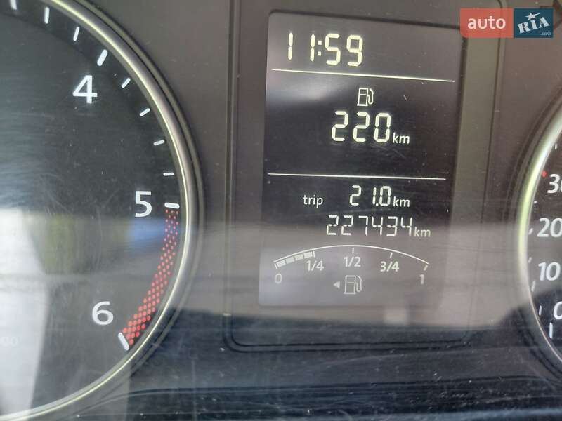 Грузовой фургон Volkswagen Transporter 2011 в Киеве