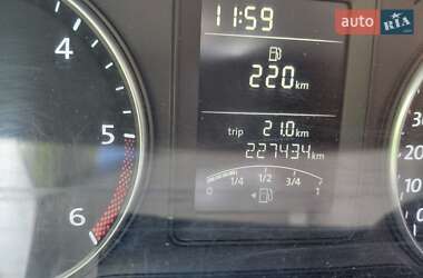 Вантажний фургон Volkswagen Transporter 2011 в 