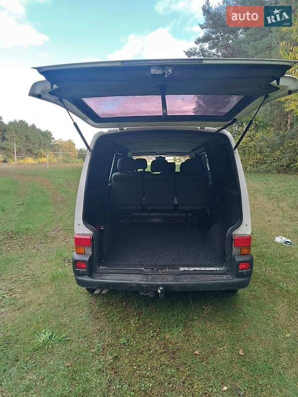 Грузопассажирский фургон Volkswagen Transporter 2002 в Дубно фото 6 Грузопассажирский фургон Volkswagen Transporter 2002 в Дубно