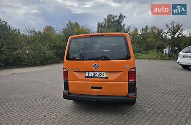 Минивэн Volkswagen Transporter 2018 в 