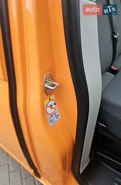 Минивэн Volkswagen Transporter 2018 в 