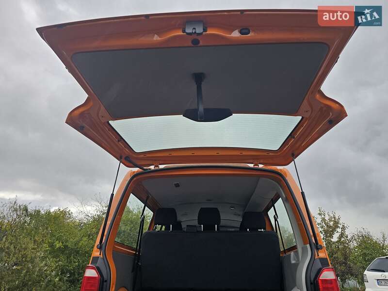 Мінівен Volkswagen Transporter 2018 в Рівному