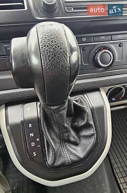 Минивэн Volkswagen Transporter 2018 в 