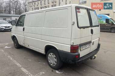 Грузовой фургон Volkswagen Transporter 2000 в 