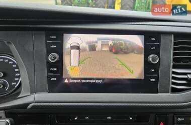 Грузовой фургон Volkswagen Transporter 2020 в 