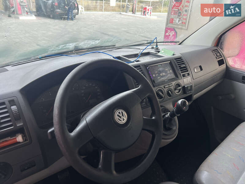Минивэн Volkswagen Transporter 2007 в Хусте