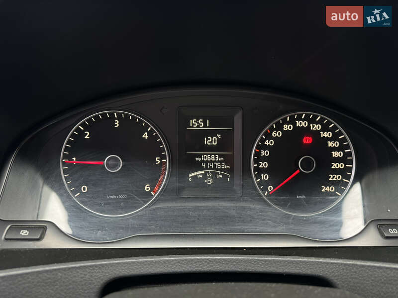 Грузопассажирский фургон Volkswagen Transporter 2011 в Умани