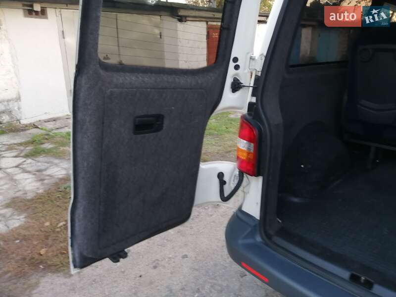 Минивэн Volkswagen Transporter 2006 в Запорожье