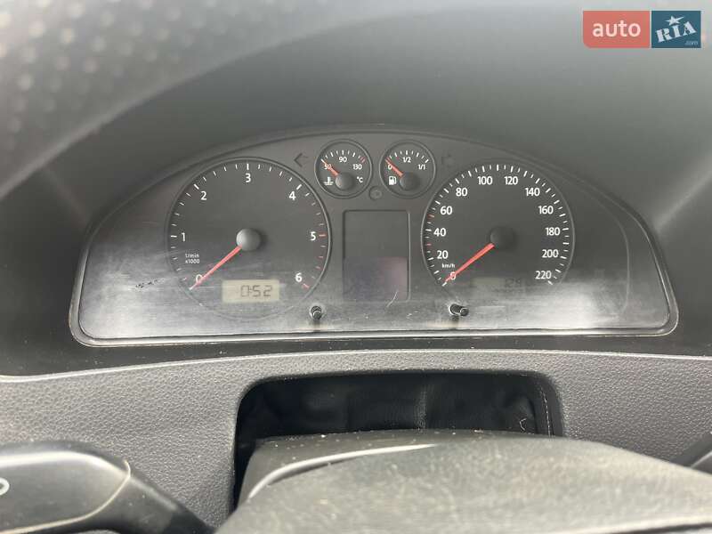 Минивэн Volkswagen Transporter 2007 в Жовкве