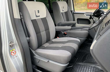 Минивэн Volkswagen Transporter 2009 в 