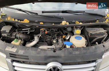 Минивэн Volkswagen Transporter 2009 в 