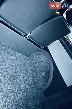Минивэн Volkswagen Transporter 2010 в 