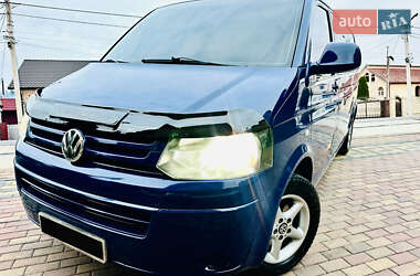 Минивэн Volkswagen Transporter 2010 в 