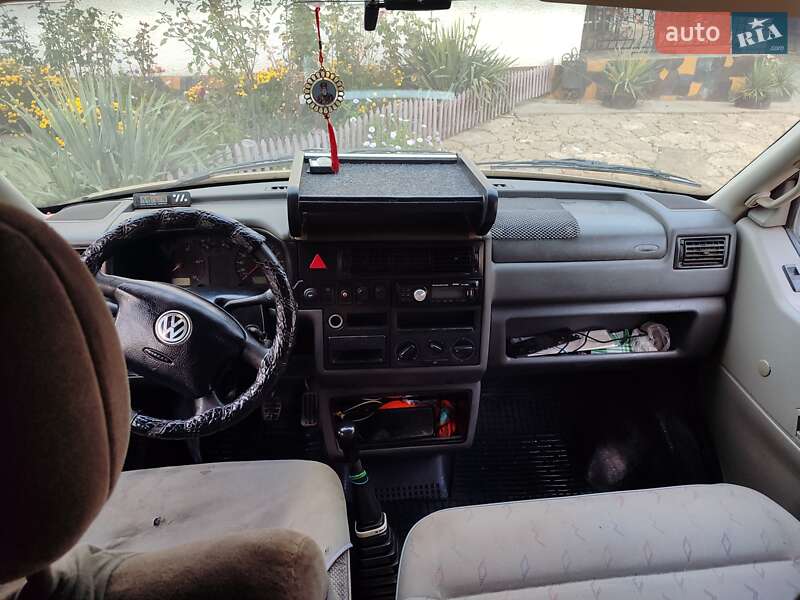 Минивэн Volkswagen Transporter 2001 в Борщеве