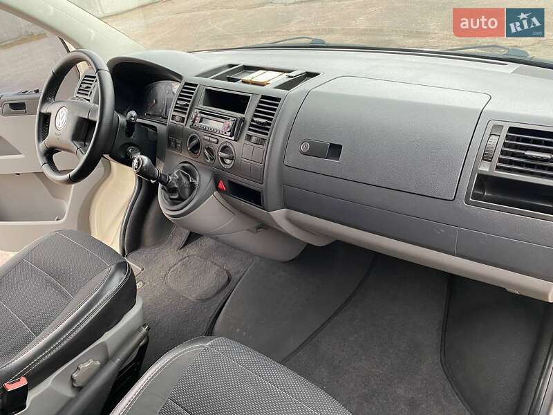 Минивэн Volkswagen Transporter 2006 в Прилуках