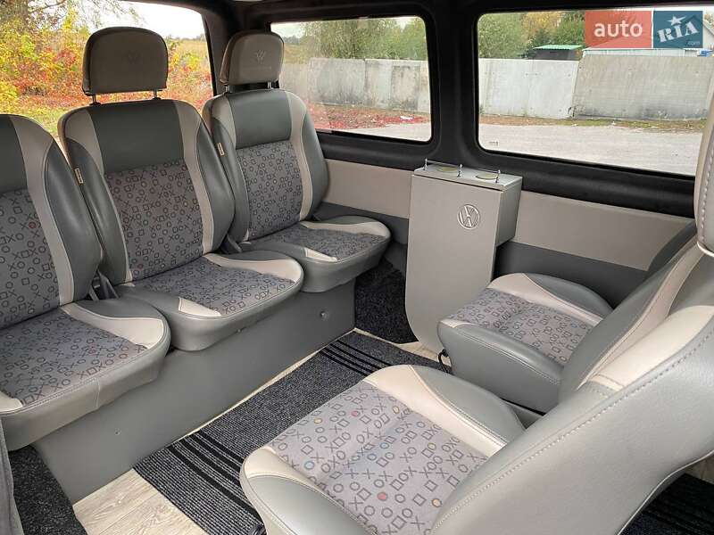 Минивэн Volkswagen Transporter 2006 в Прилуках