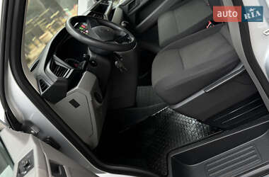 Грузовой фургон Volkswagen Transporter 2021 в 