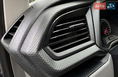 Грузовой фургон Volkswagen Transporter 2021 в 