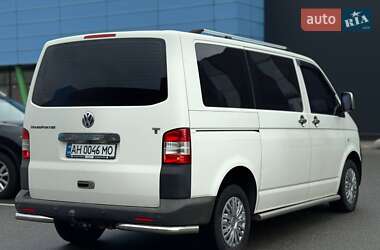 Минивэн Volkswagen Transporter 2009 в 